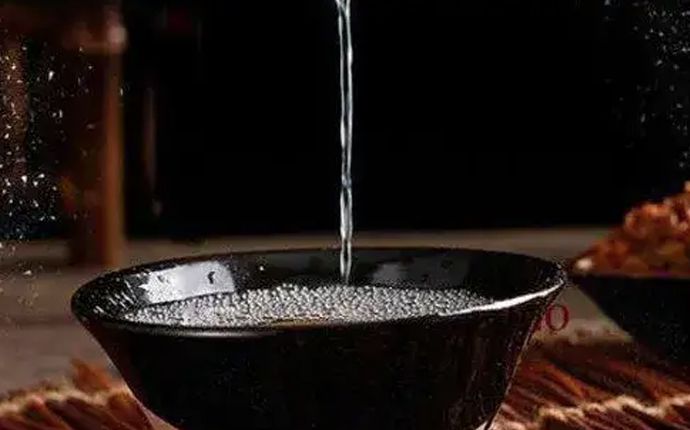 酱香型白酒工艺中的碎沙和翻沙工艺知识